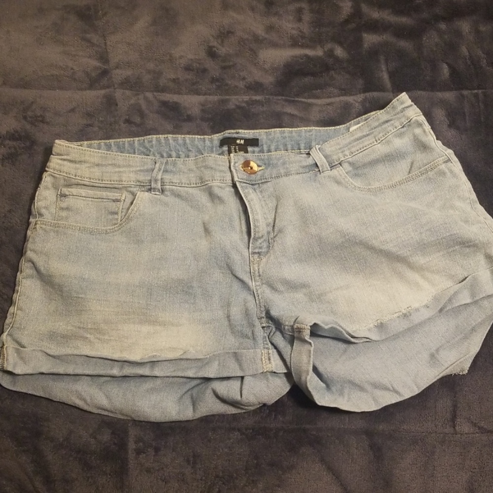 Light wash jean shorts